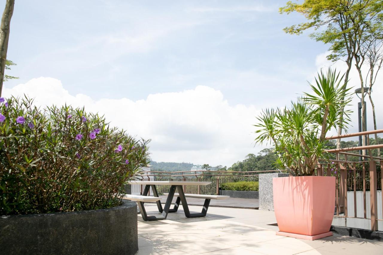 Urban Cottage@Midhill Genting Highlands Bentong Exteriör bild
